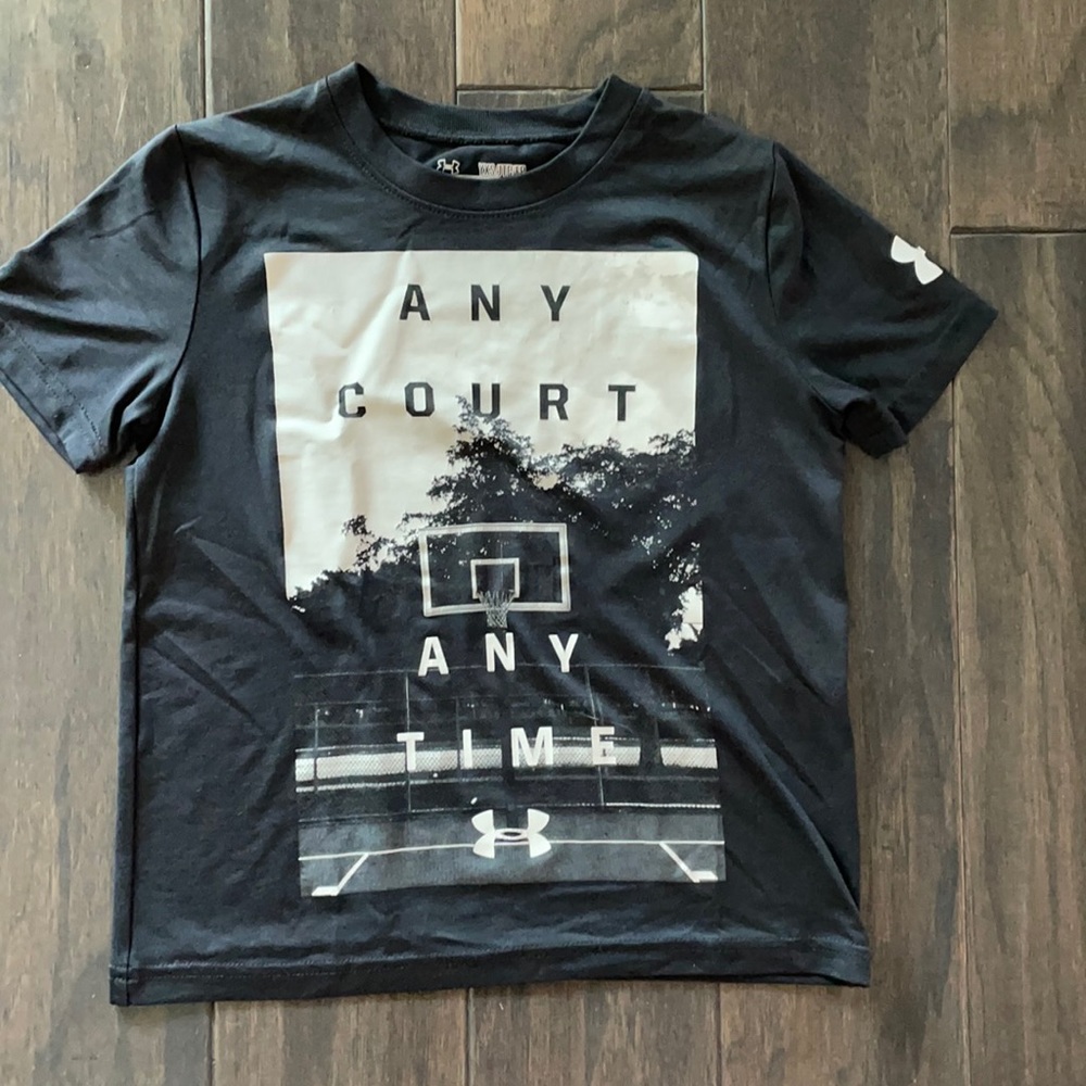 Under Armour heat gear shirt sleeve tee